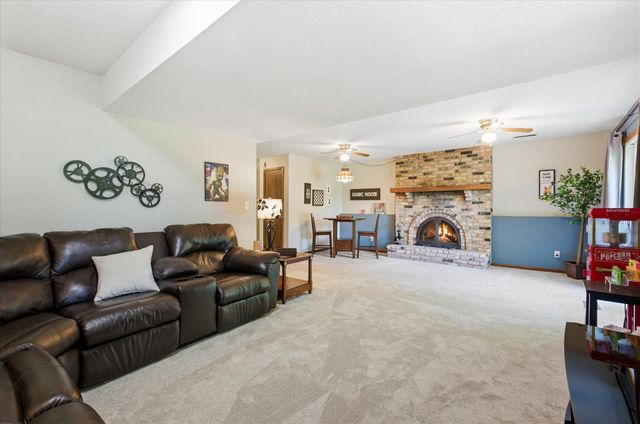15873 Hayes Trail Court, Apple Valley, MN 55124