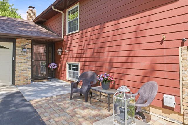 15873 Hayes Trail Court, Apple Valley, MN 55124