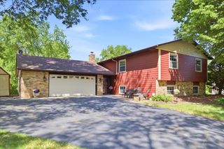 15873 Hayes Trail Court, Apple Valley, MN 55124