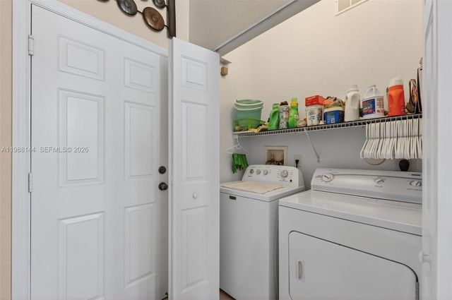 661 NW 21st Ave, Pompano Beach, FL 33069