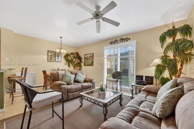 661 NW 21st Ave, Pompano Beach, FL 33069