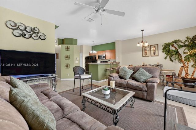 661 NW 21st Ave, Pompano Beach, FL 33069