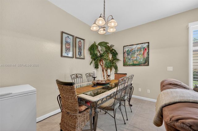 661 NW 21st Ave, Pompano Beach, FL 33069