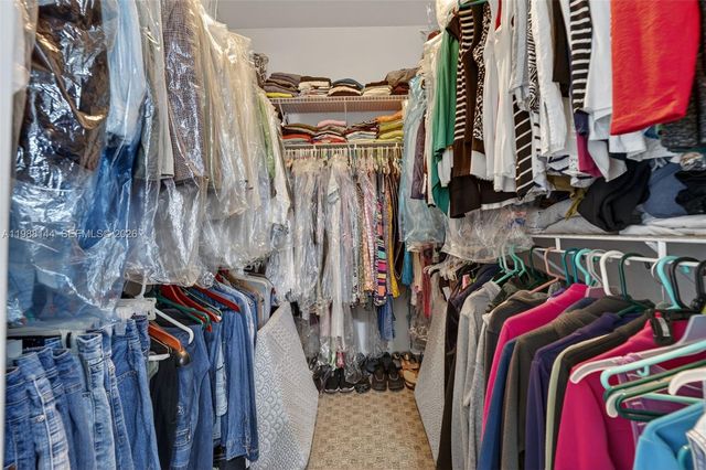 661 NW 21st Ave, Pompano Beach, FL 33069