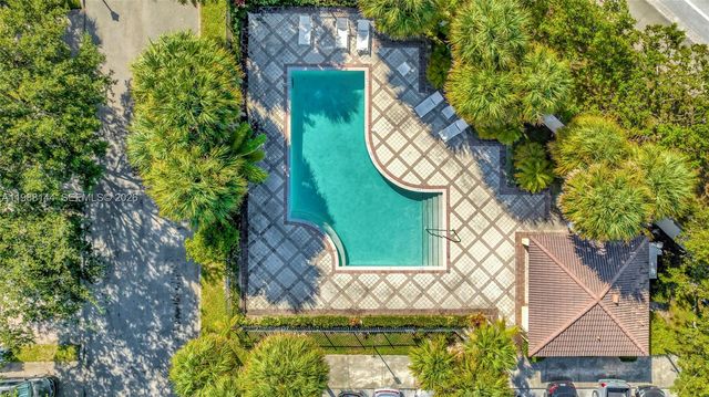 661 NW 21st Ave, Pompano Beach, FL 33069