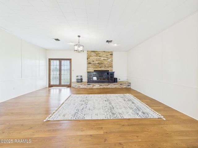 19004 W La Hwy 335, Kaplan, LA 70548
