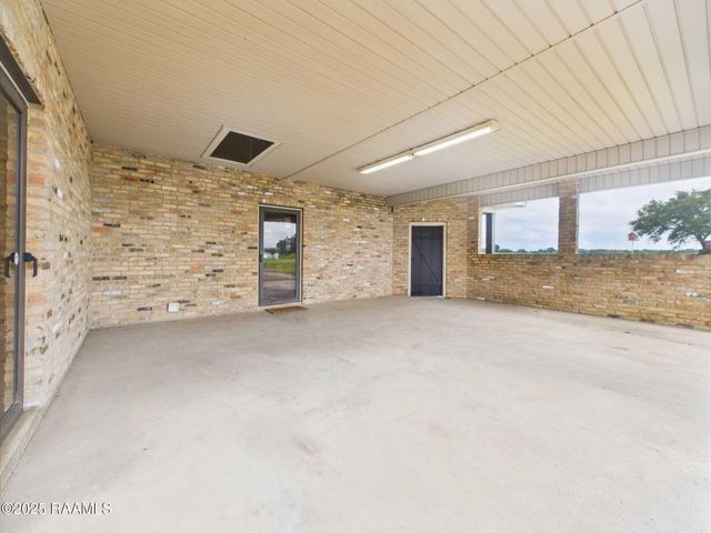19004 W La Hwy 335, Kaplan, LA 70548