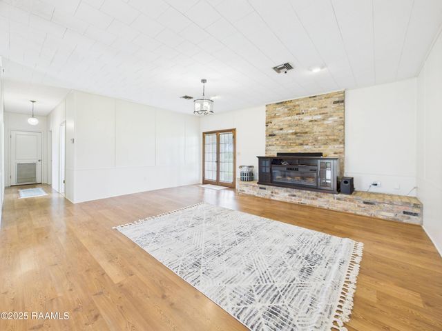 19004 W La Hwy 335, Kaplan, LA 70548