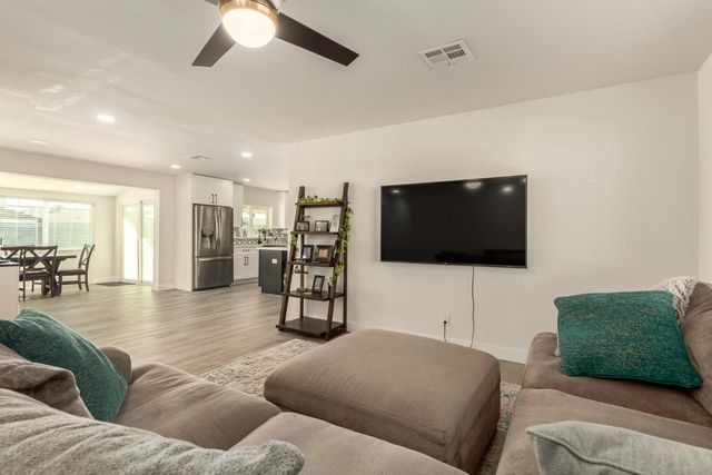 6701 E Culver Street, Scottsdale, AZ 85257