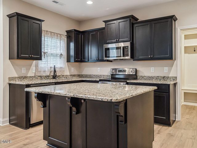 426 Jackson Pond Drive, Smithfield, NC 27577