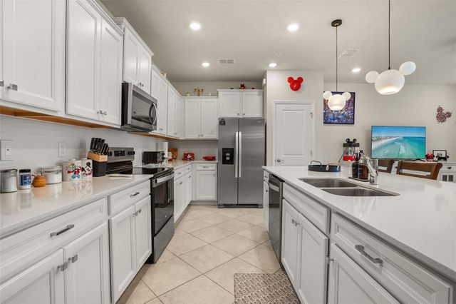 1284 BLUE ISLAND DRIVE, Clermont, FL 34714