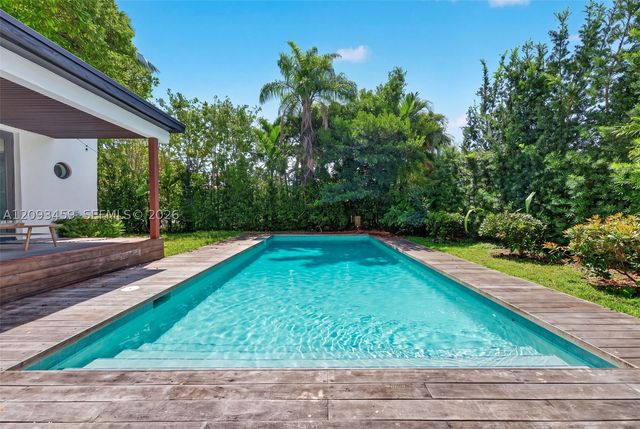 4353 Alton Rd, Miami Beach, FL 33140