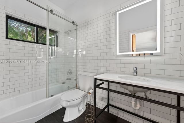 4353 Alton Rd, Miami Beach, FL 33140