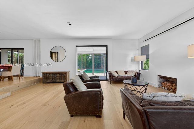 4353 Alton Rd, Miami Beach, FL 33140