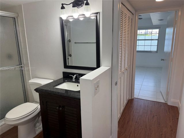 625 Oaks Dr 503, Pompano Beach, FL 33069