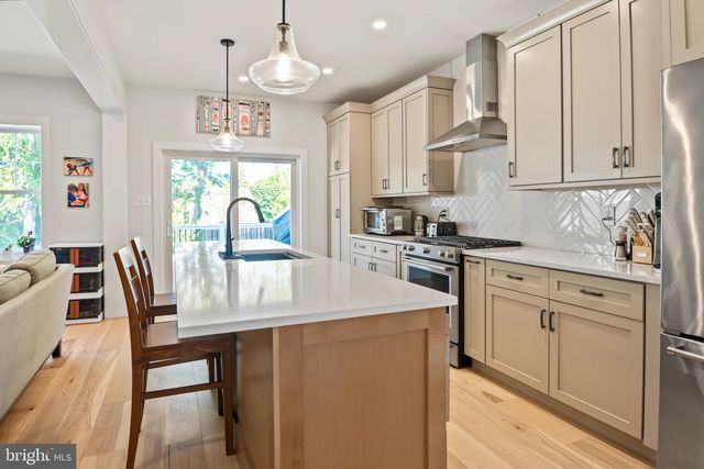 2629 SUMMIT AVE, Broomall, PA 19008