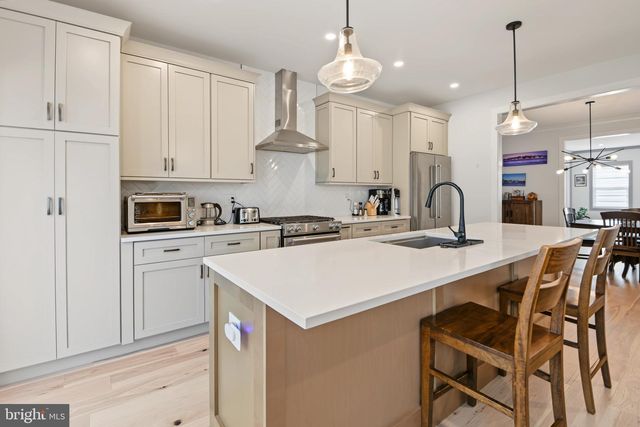 2629 SUMMIT AVE, Broomall, PA 19008