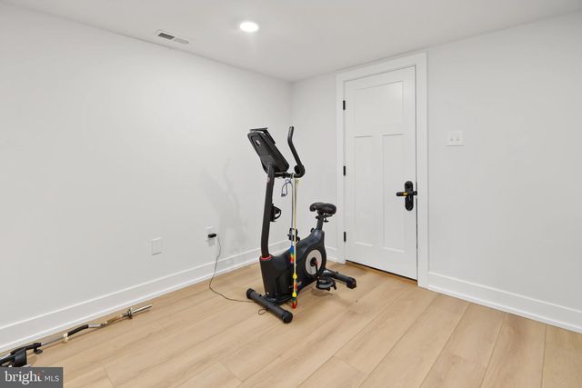 2629 SUMMIT AVE, Broomall, PA 19008