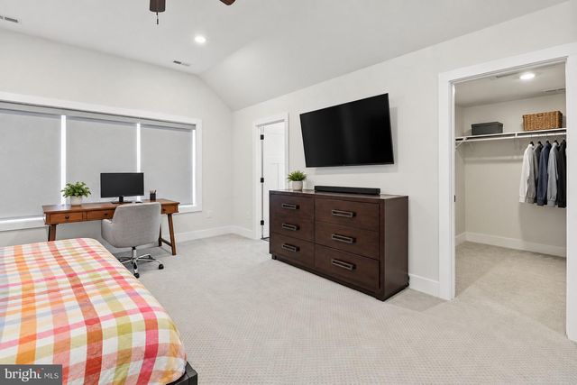 2629 SUMMIT AVE, Broomall, PA 19008