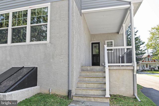 2629 SUMMIT AVE, Broomall, PA 19008