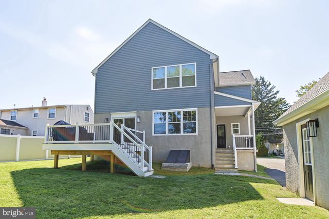 2629 SUMMIT AVE, Broomall, PA 19008