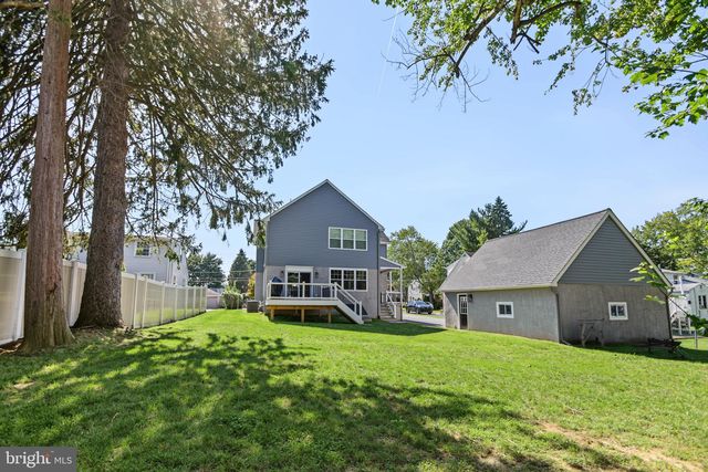 2629 SUMMIT AVE, Broomall, PA 19008