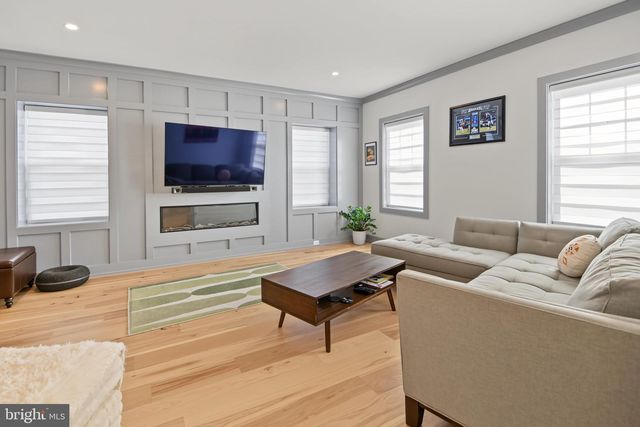 2629 SUMMIT AVE, Broomall, PA 19008