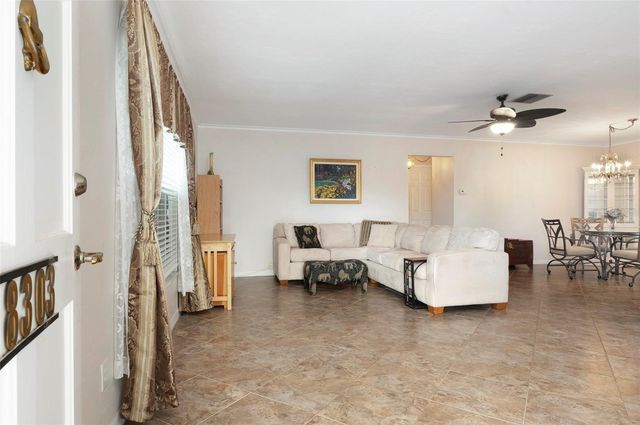 8303 ANNWOOD ROAD, Seminole, FL 33777