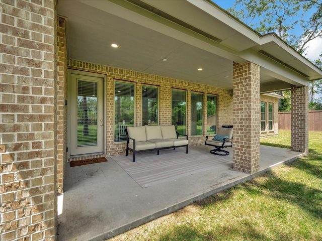 12218 Hickory Arroyo Drive, Humble, TX 77346