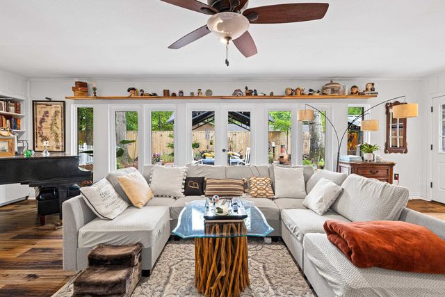 820 CRIMWOOD LANE, Kilgore, TX 75662