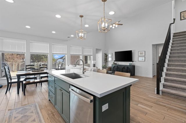 221 Ashmore LN, Georgetown, TX 78628