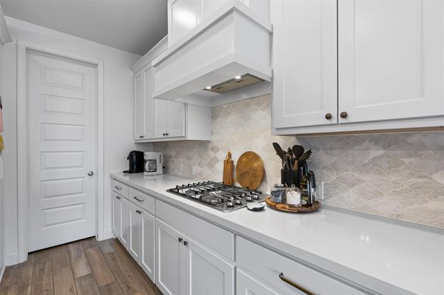 221 Ashmore LN, Georgetown, TX 78628