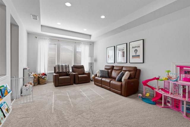 221 Ashmore LN, Georgetown, TX 78628