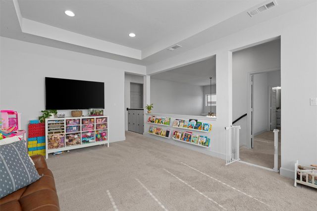 221 Ashmore LN, Georgetown, TX 78628