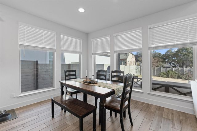 221 Ashmore LN, Georgetown, TX 78628