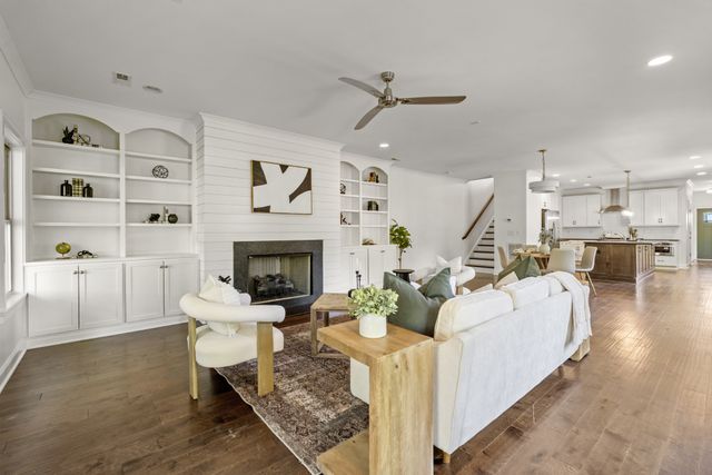 2420 Chapel Ave, Nashville, TN 37206