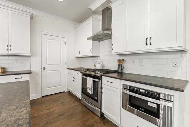2420 Chapel Ave, Nashville, TN 37206