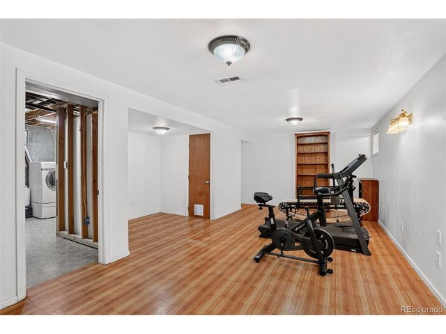 6472 Vrain St, Arvada, CO 80003