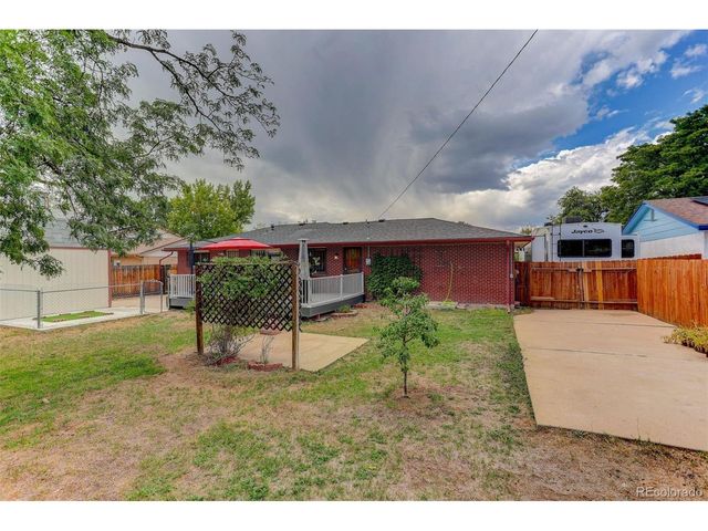 6472 Vrain St, Arvada, CO 80003