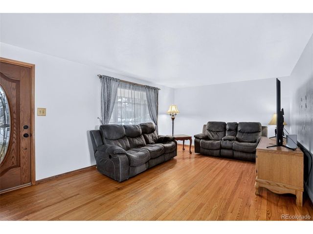 6472 Vrain St, Arvada, CO 80003