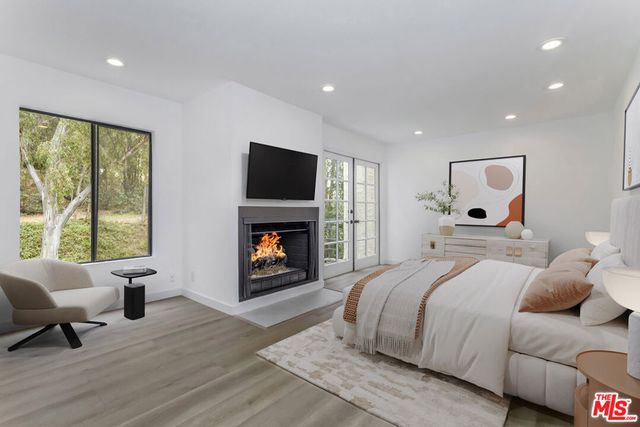 11601 Montana Avenue PH7, Los Angeles, CA 90049