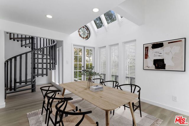 11601 Montana Avenue PH7, Los Angeles, CA 90049