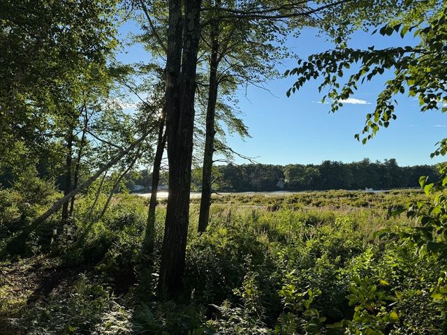 52 Sandy Pond Rd, Ayer, MA 01432