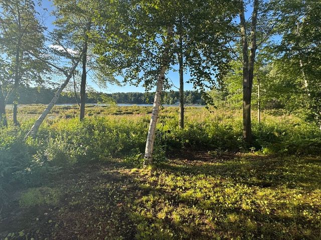 52 Sandy Pond Rd, Ayer, MA 01432
