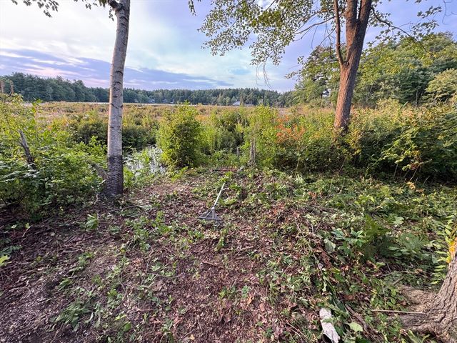 52 Sandy Pond Rd, Ayer, MA 01432