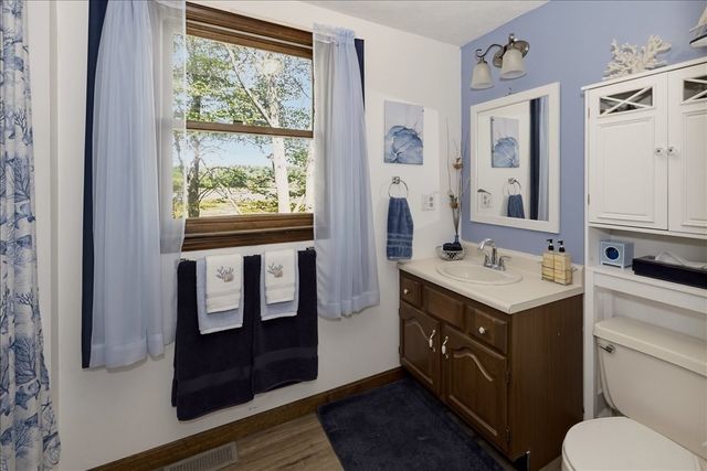 52 Sandy Pond Rd, Ayer, MA 01432