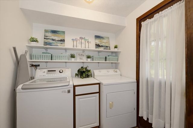 52 Sandy Pond Rd, Ayer, MA 01432