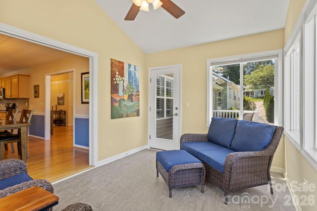 237 Charlestown Drive, Hendersonville, NC 28792
