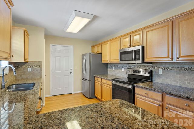 237 Charlestown Drive, Hendersonville, NC 28792