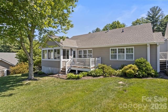 237 Charlestown Drive, Hendersonville, NC 28792